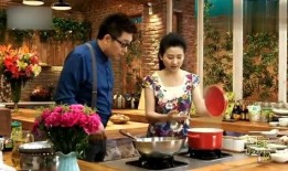 王芳当场爆料视频,揭秘背后惊人真相