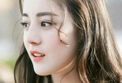 迪丽热巴微信爆料视频,揭秘明星私生活瞬间