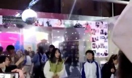 爆胎锅盖爆料视频大全集,揭秘娱乐圈惊人内幕